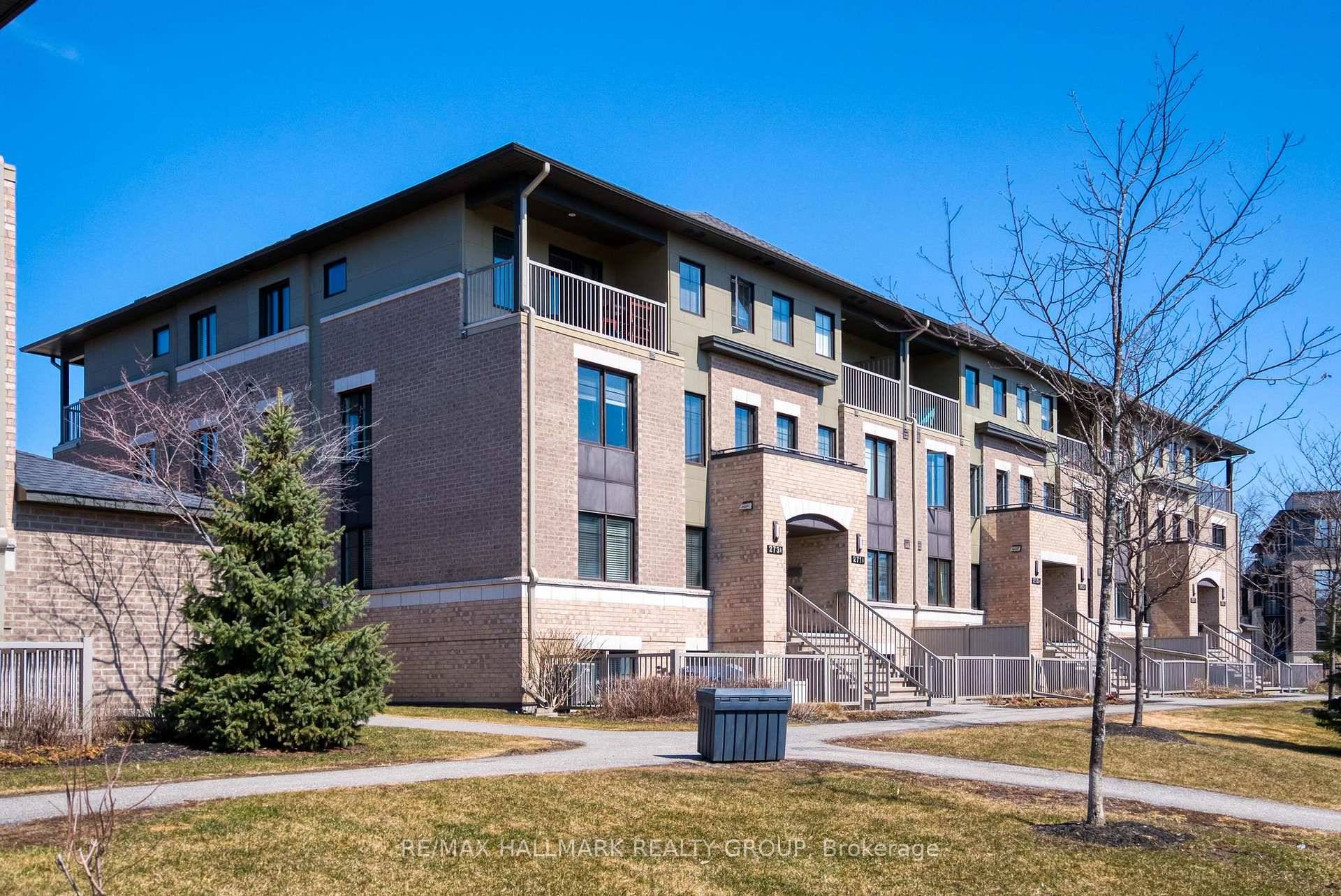 Welcome to the Quarry ! A beautiful park like setting with walking paths and numerous great amenities nearby including Place d'Orleans shopping centre, restaurants, public transit, and future LRT station.