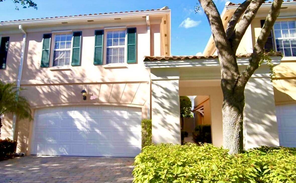 Updated Spacious light bright 3 Bedroom, 2.