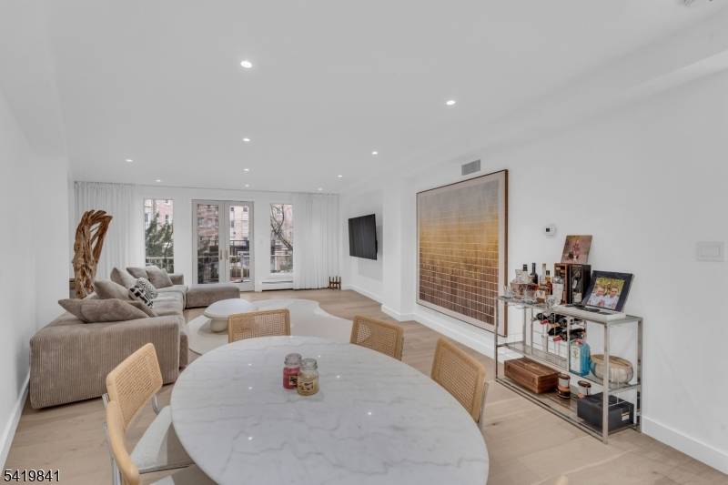 Welcome to this beautifully renovated residence at 101 Shearwater Court, Unit 25, offering the perfect blend of modern comfort and waterfront living.