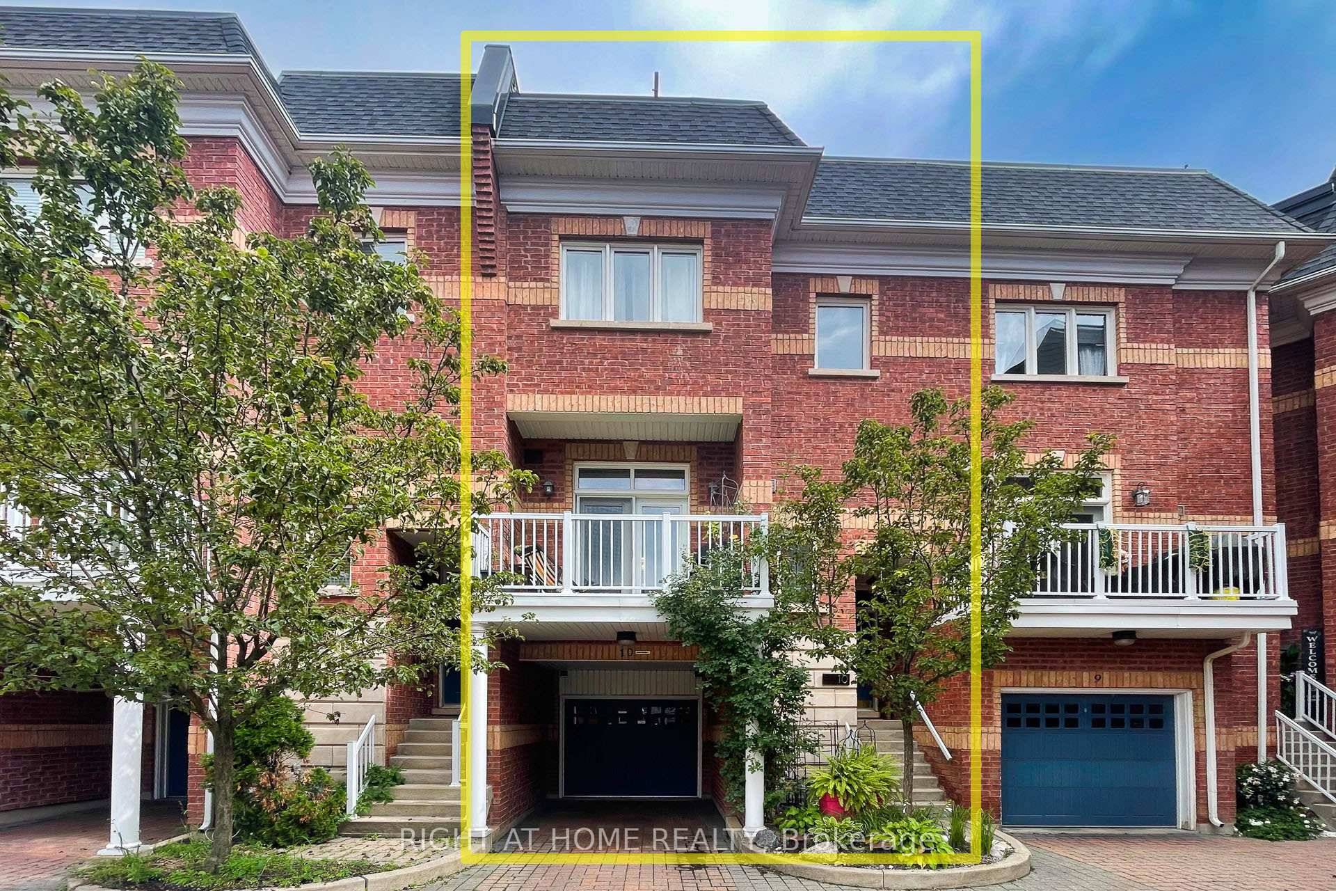 Experience the ultimate live work opportunity in the heart of Bronte Village !