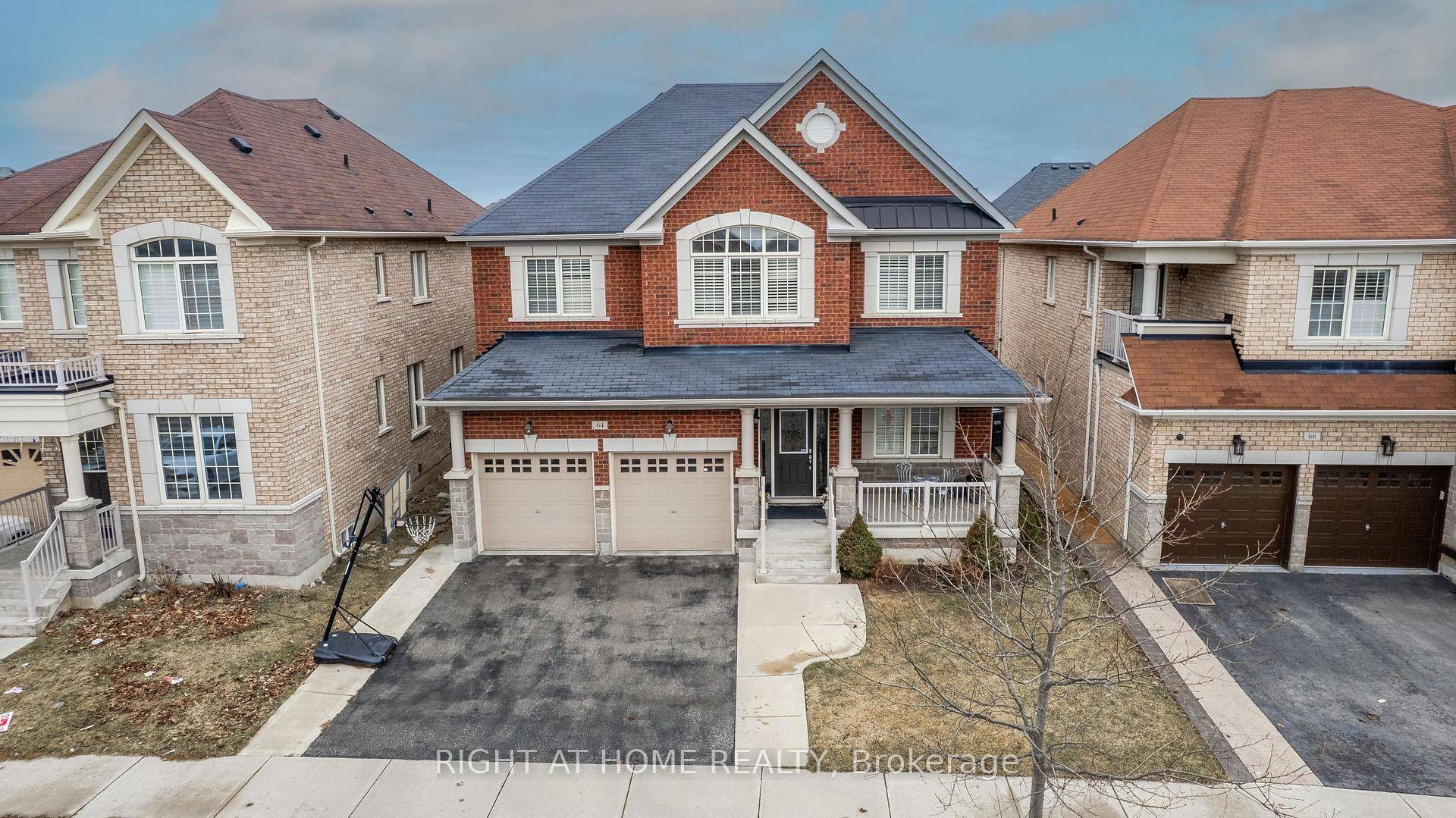 Welcome Home ! This gorgeous home awaits you and your family !