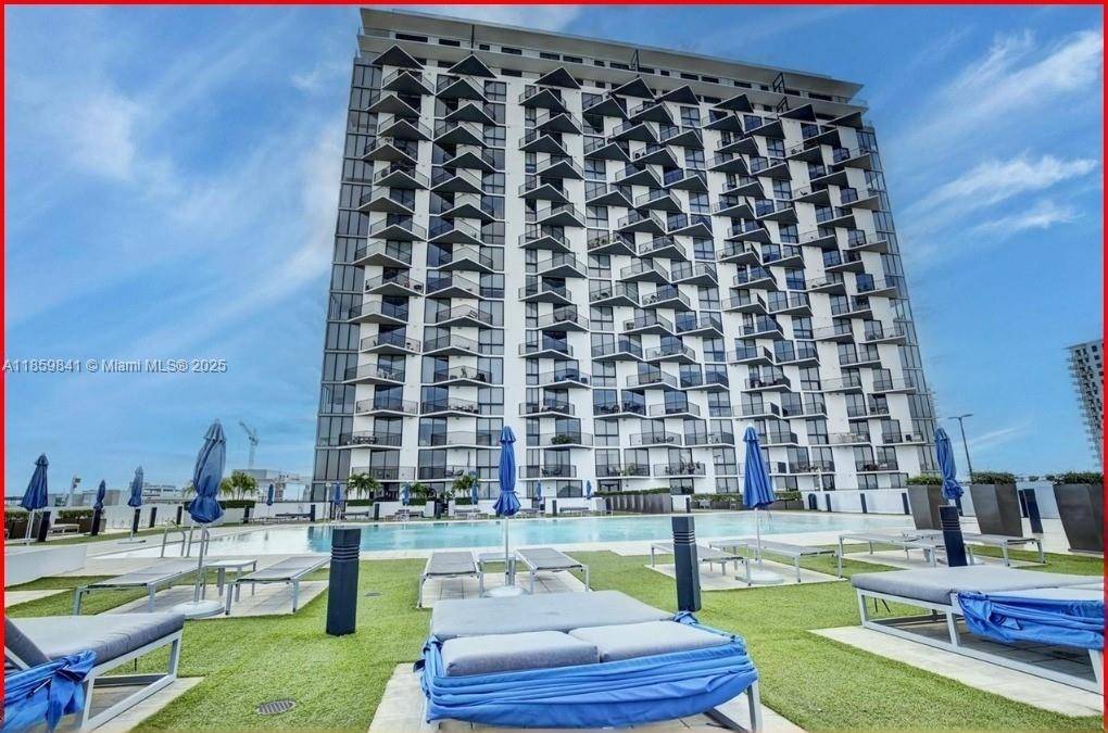 Beautiful and spacious 2 bedroom, 2 bathroom unit in the prestigious 5300 Downtown Doral, offering stunning views and a prime location.