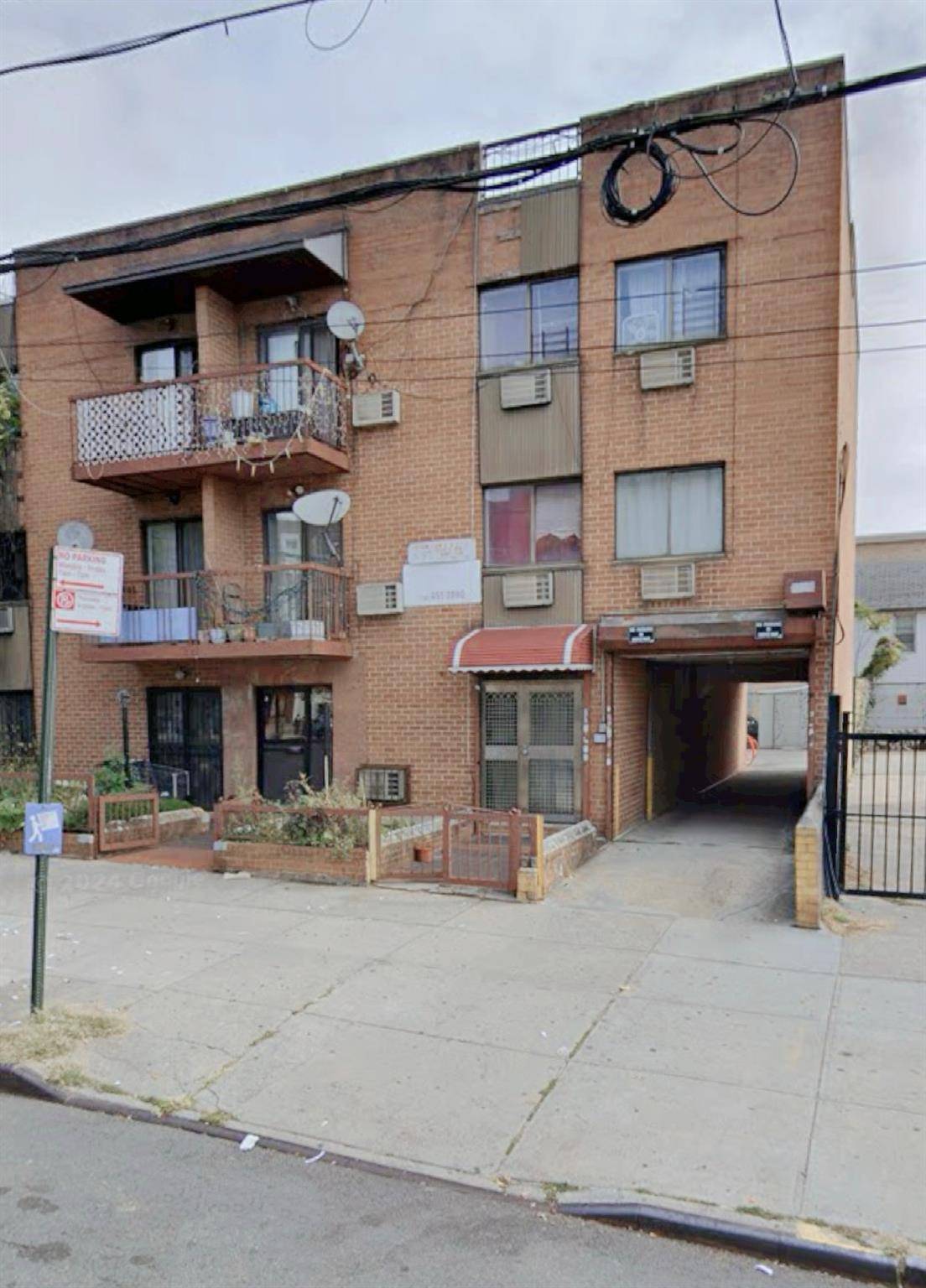 Duplex Condo Prime Location.