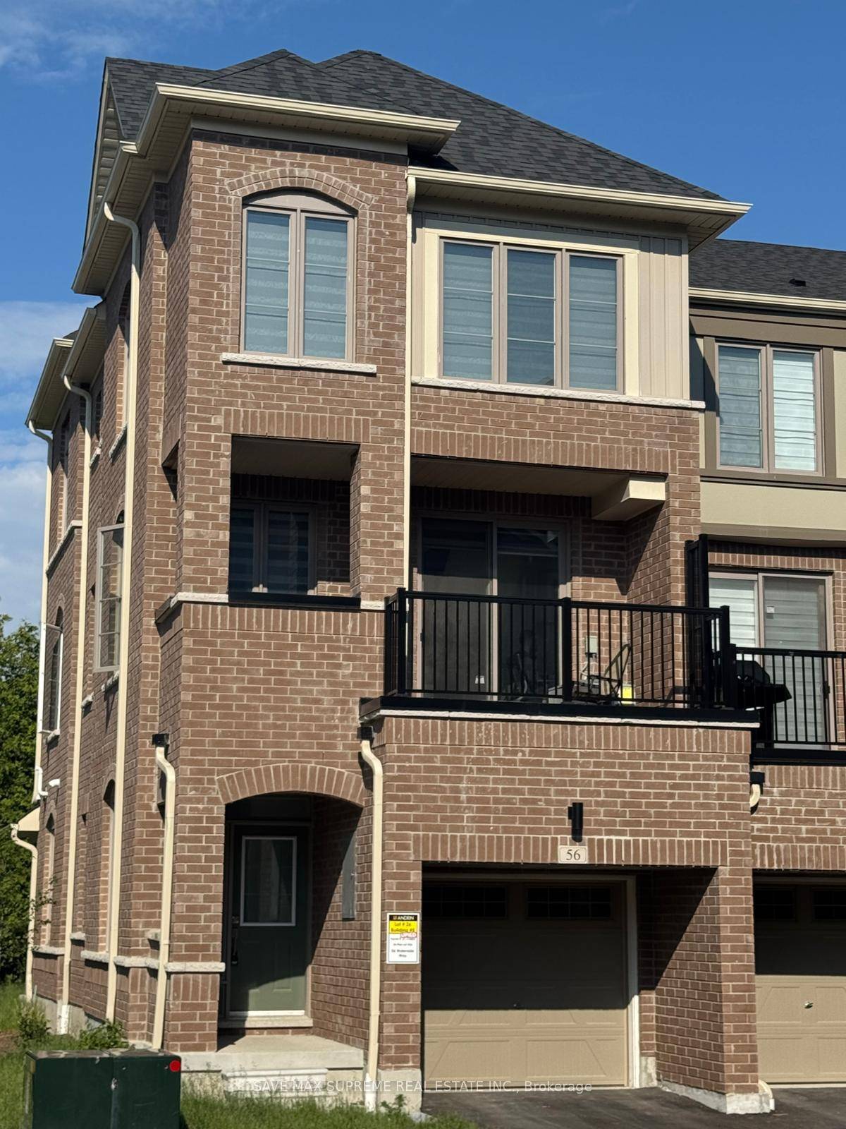 Beautiful Corner 3 storey townhome in Prime Neighborhood of Port Whitby.