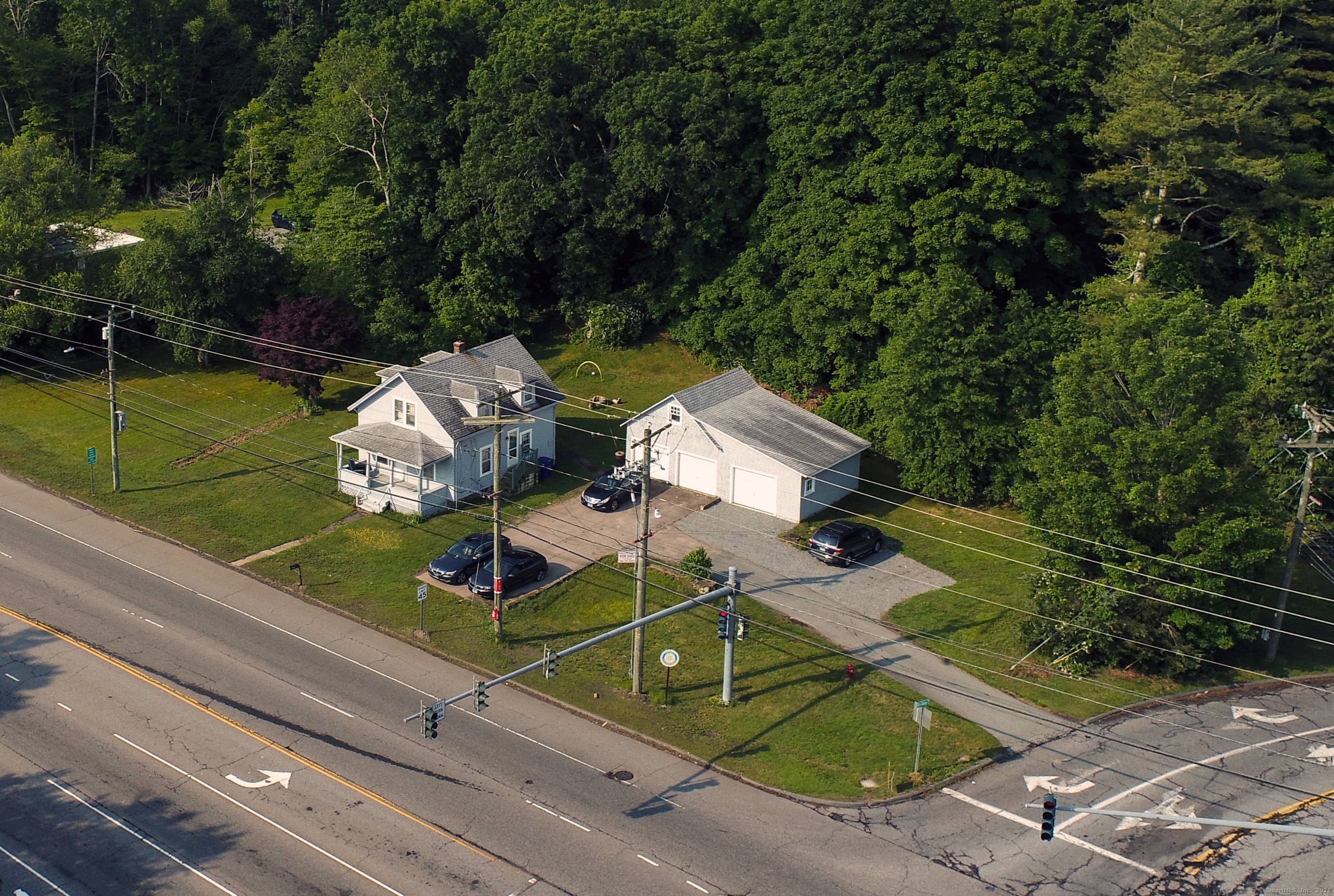 Mixed Use Investment Opportunity on Busy Main Road Stonington, CT Unique chance to own a residential commercial property zoned for Convenience Shopping in the high traffic corridor of Stonington, CT ...