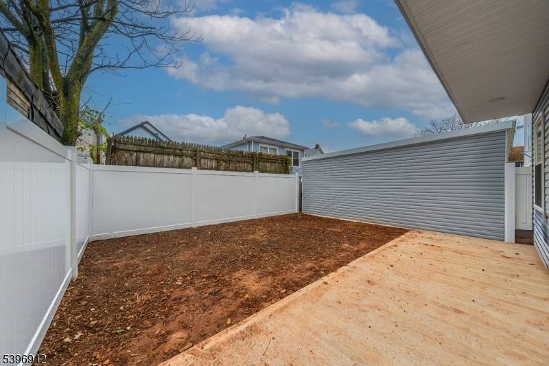 Brand New Construction Move In Ready Multi Family Home !