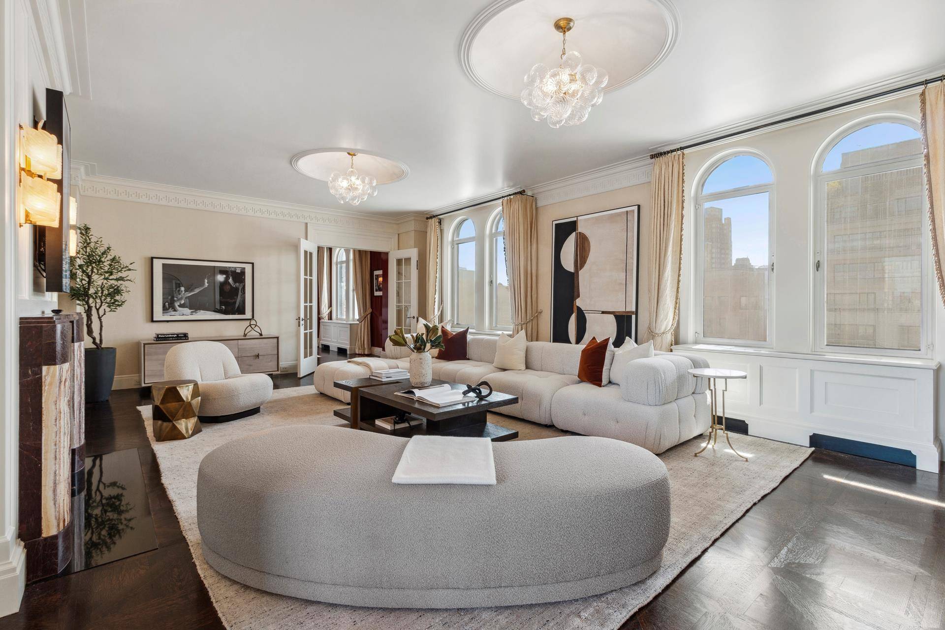 Welcome to 800 Park Avenue, residence 15, a mint condition grand apartment featuring arched double windows with open sunny Park Avenue and Skyline views.