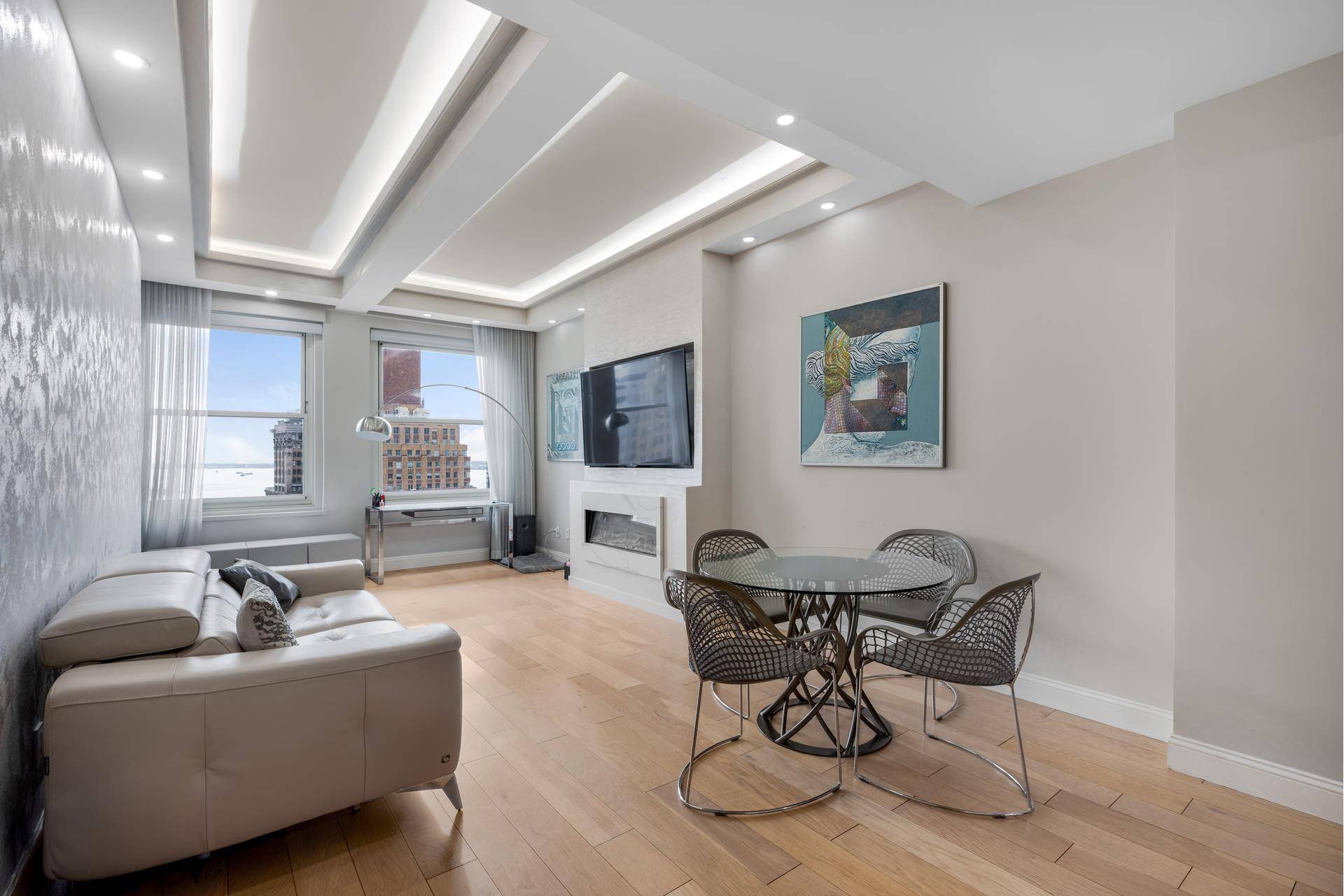 Experience the elevated lifestyle of living on the 30th floor, where breathtaking, panoramic views and an abundance of natural light flood the space from both the South and West.