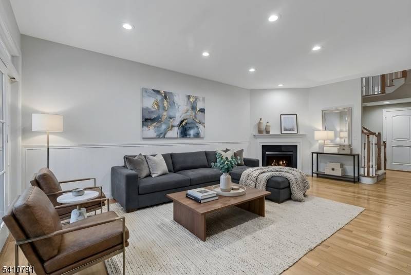 This exquisite home, almost 4, 000sf, combines stunning western sunset views with unmatched comfort, style, and convenience.