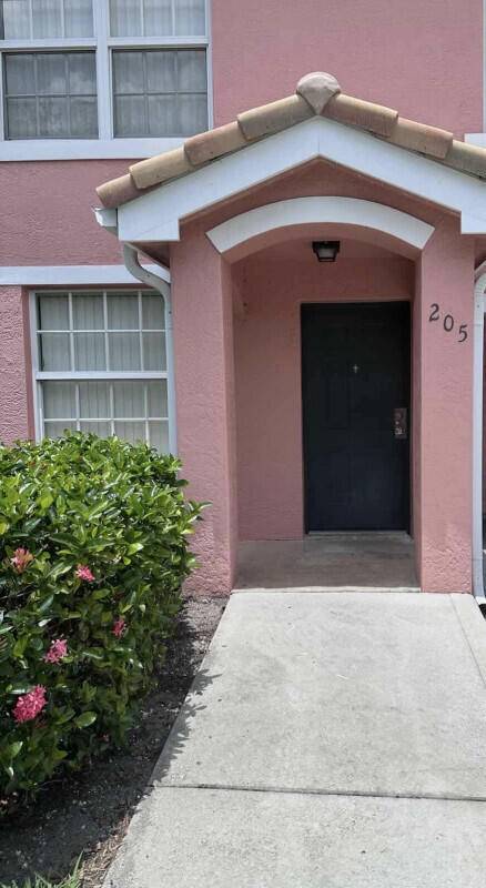 Welcome to your full time part time residence at the Belmont in Port.