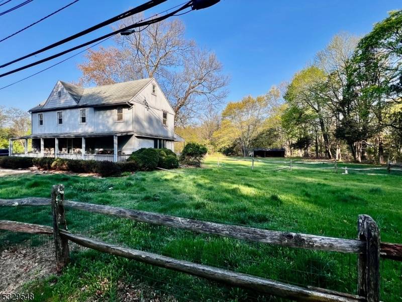 Build your DREAM ESTATE !