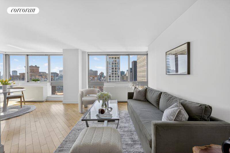 Welcome to 235 East 55th Street, Unit 35C a luxury high floor one bedroom condo for sale in Sutton Place, one of Manhattan's most desirable and convenient neighborhoods.