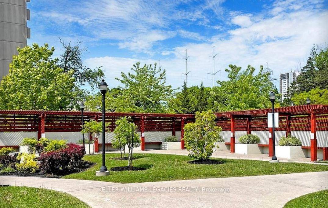 Welcome to this beautiful 1 bedroom plus den condo on the 10th floor, boasting breathtaking city views and an abundance of natural light throughout.