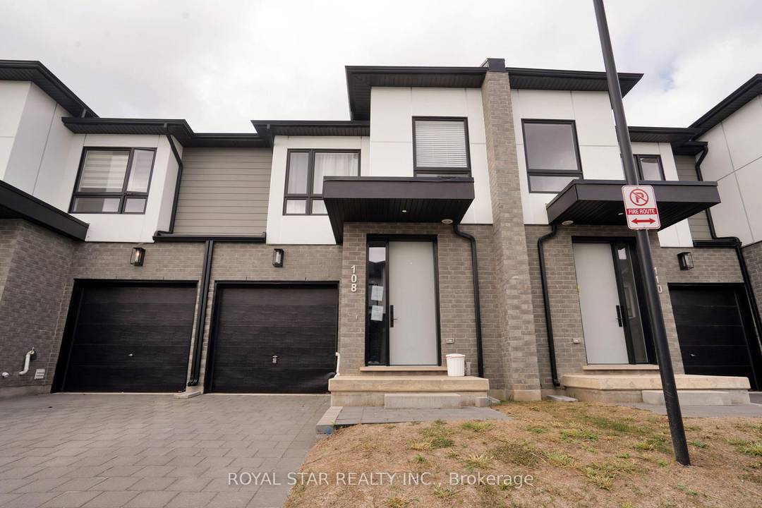 UNDER POWER OF SALE, 3 Bedroom Townhouse, Stainless Steel Appliances In Kitchen, Quartz Counter Tops, Built In Microwave, Laundry On 2nd Floor, Large Window In Unfinished Basement, Interlock Driveway, One ...