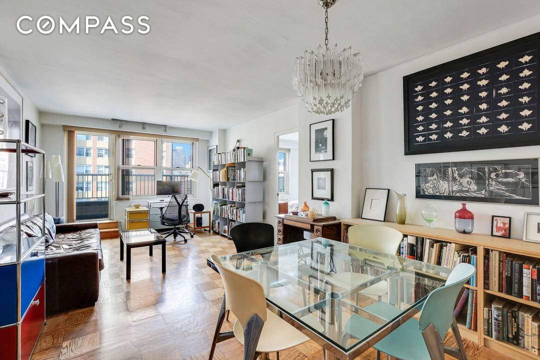 Enjoy iconic NYC views on your private terrace !