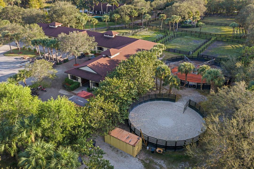 Set on 10 pristine acres, this professionally designed, championship caliber equestrian estate delivers an exceptional blend of luxury, functionality, and top tier performance.