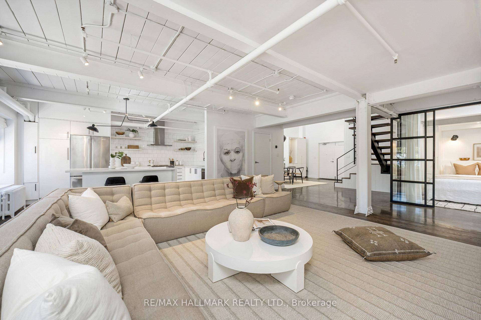 Welcome to one of Toronto's most exceptional residences in the iconic i Zone, a landmark hard loft conversion and one of the city's most unique buildings.