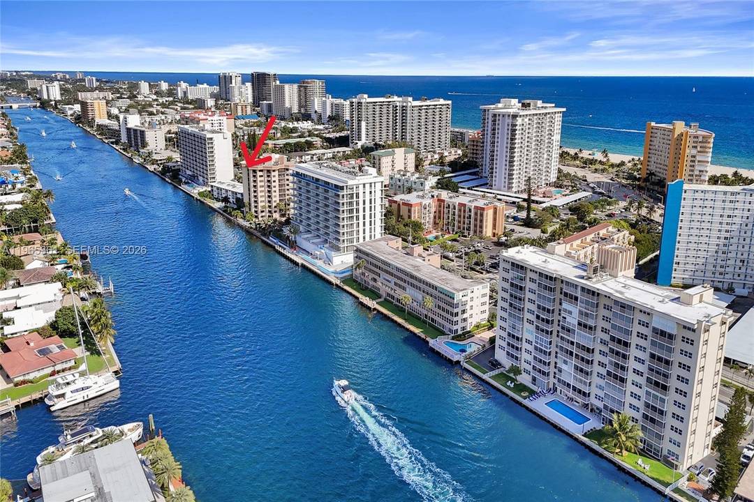 Coastal living at its finest !