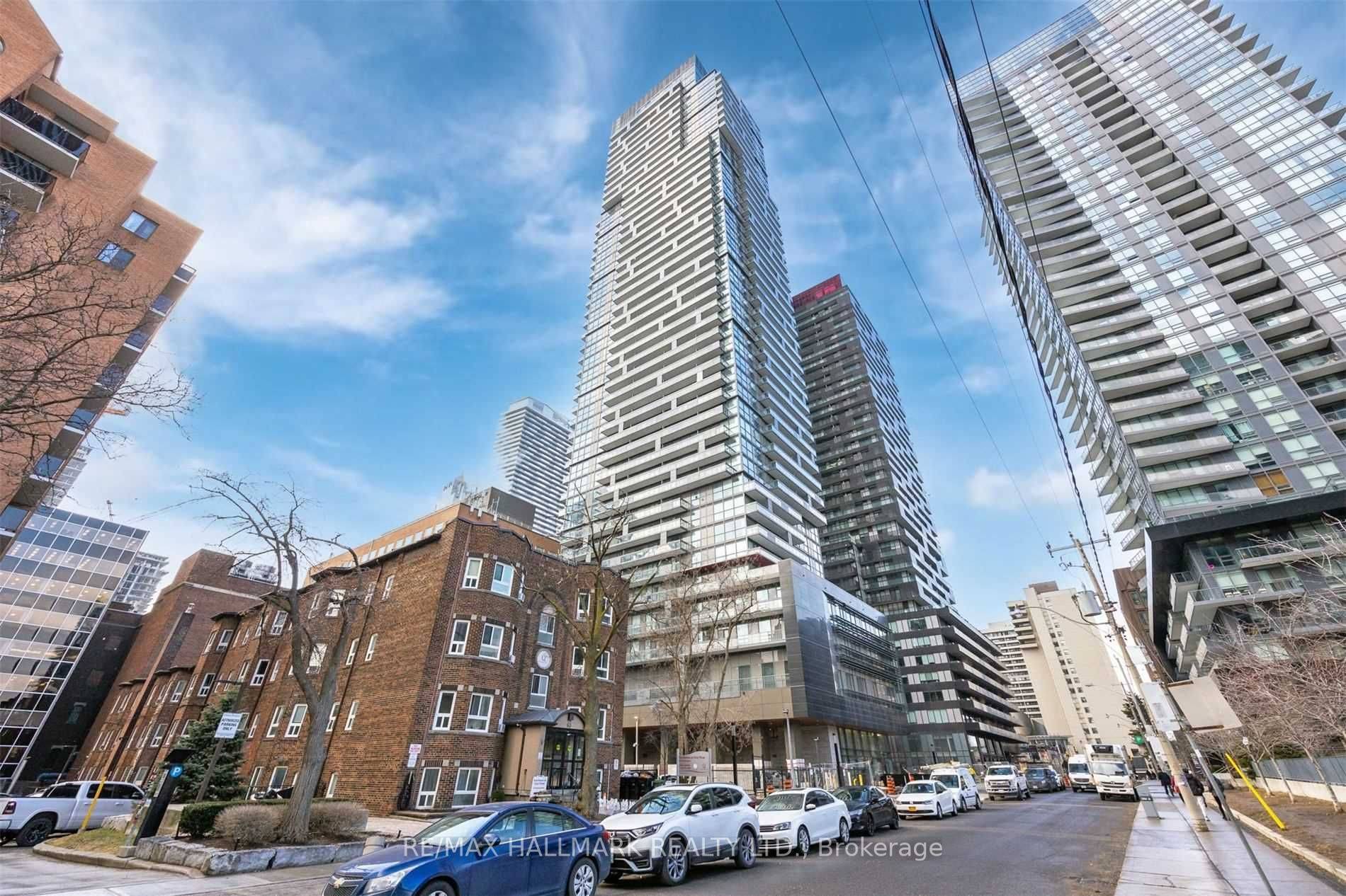 Experience Luxury Living At Its Finest In The Highly Sought After Yonge Eglinton Area With This Brand New One Bedroom Plus Den Suite At E2 Condos.