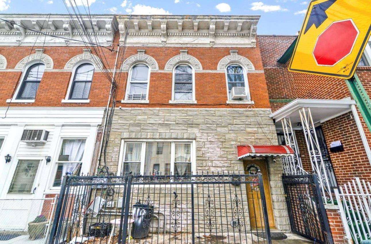 Newly Renovated On First Floor, Legal Two Dwelling Home In the heart of Woodhaven, The buidling size is 19.