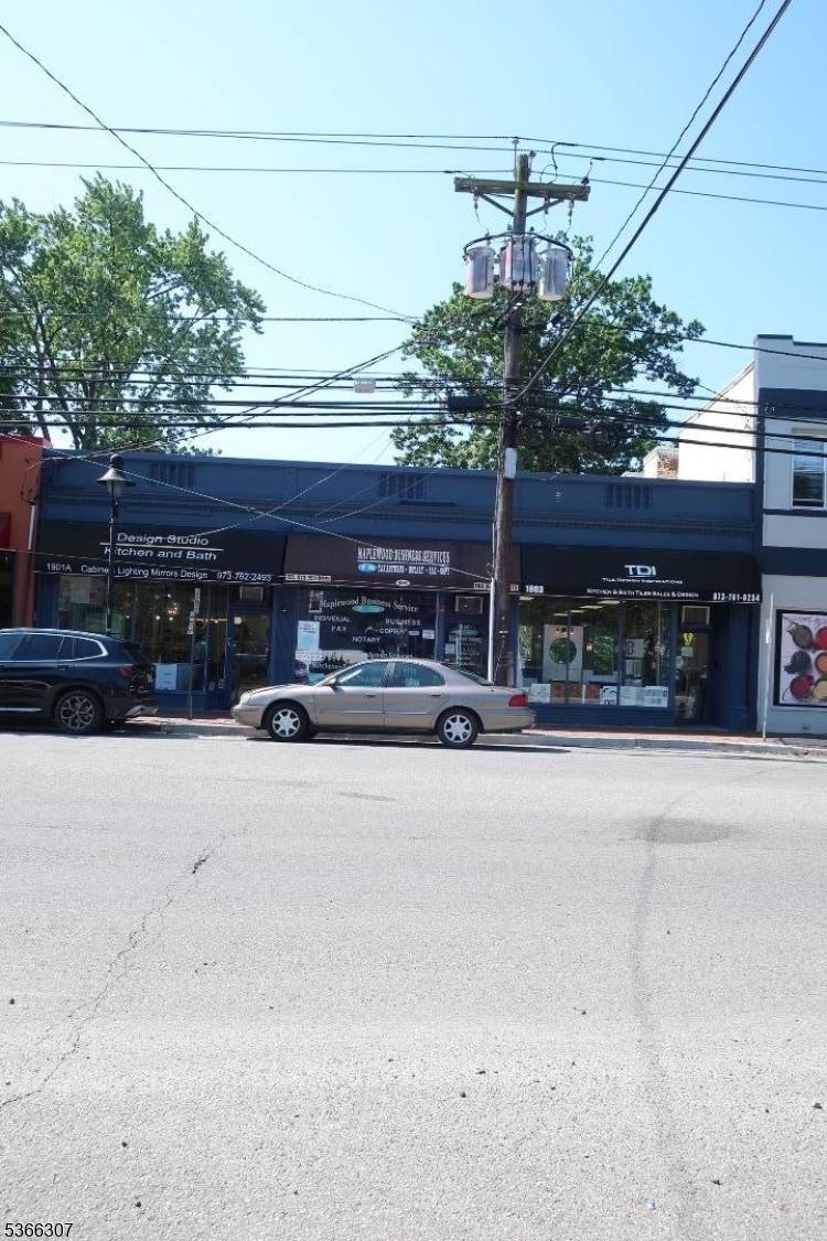Well maintained property with 3 units, ideally situated on busy Springfield Ave.