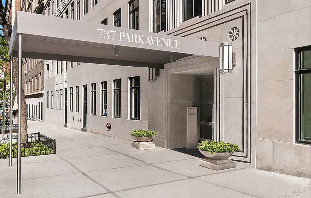 7F No Board consent in a Prime White Glove Park Avenue Condominium.