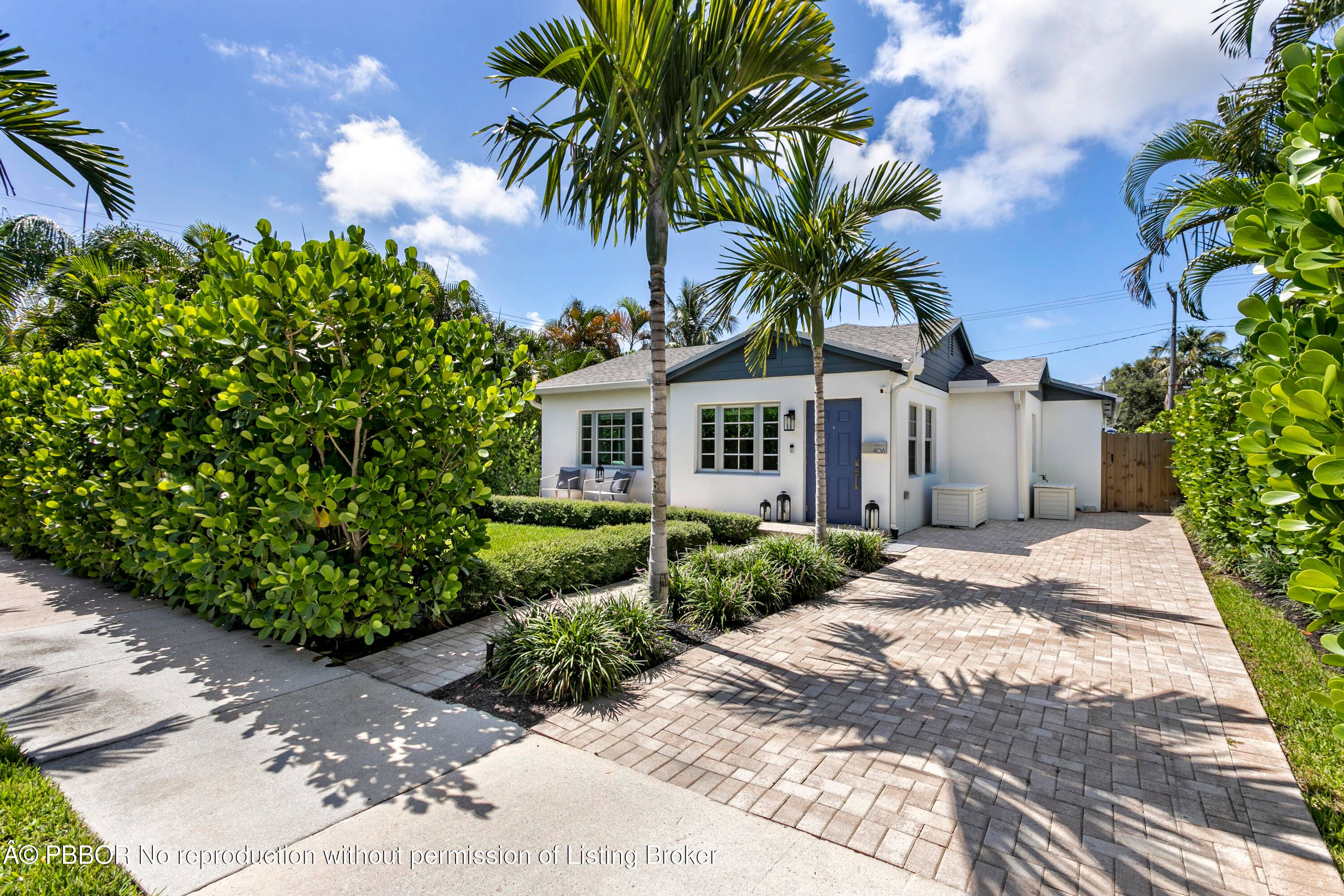 Modern comfort meets historic charm in this beautifully updated 3 bedroom, 2 bath home in the heart of Old Northwood.