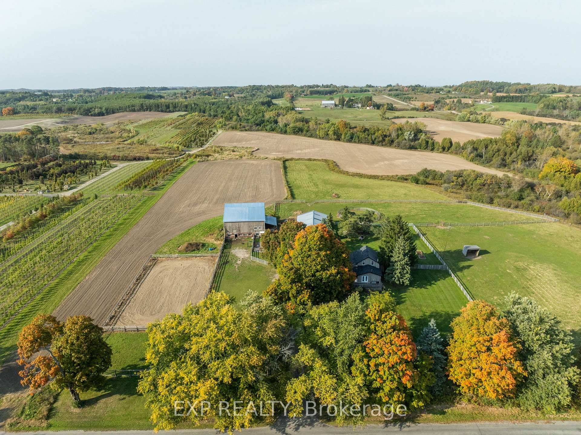Escape to the Countryside Without Leaving Convenience Behind !