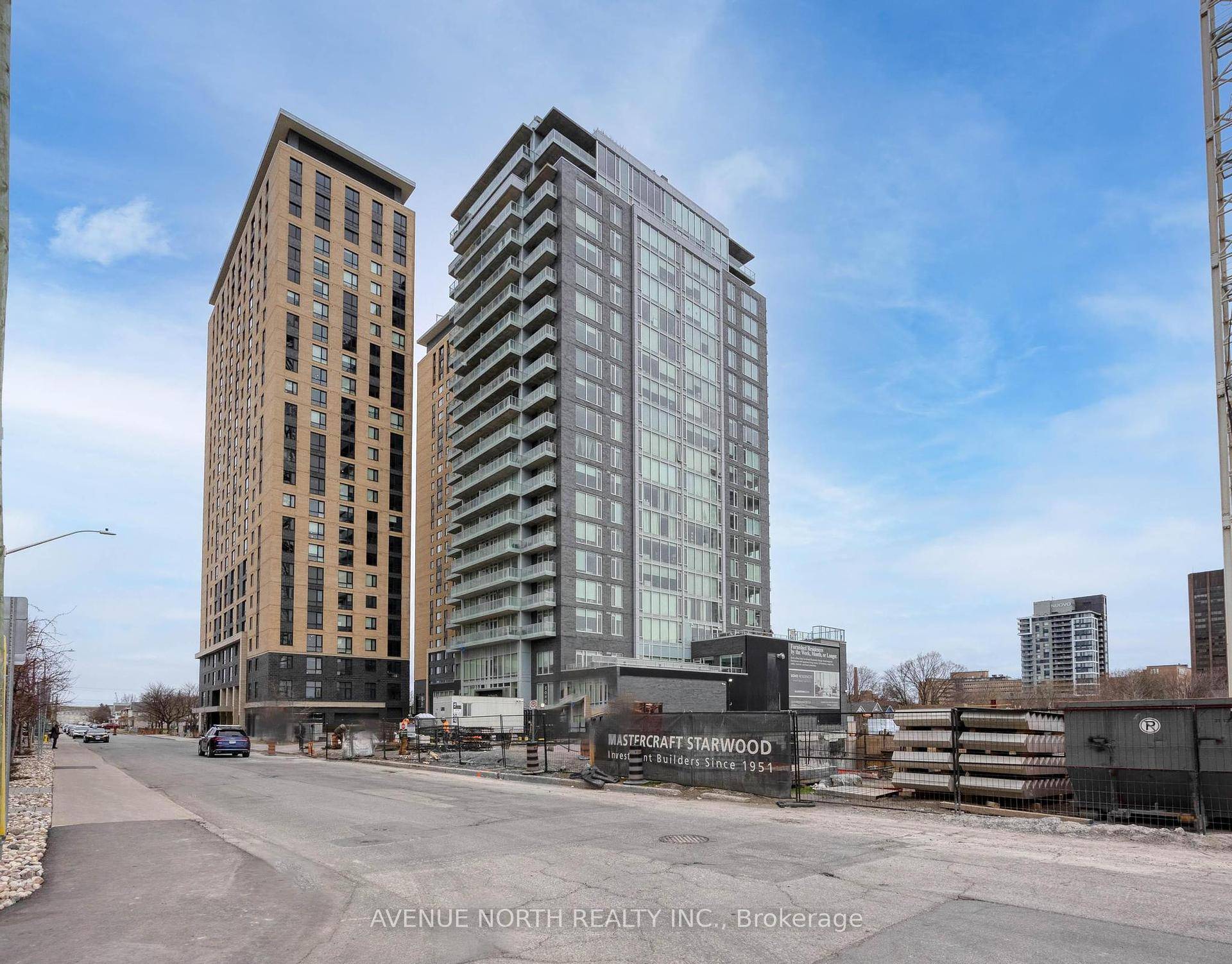 Welcome to Ottawa's most Luxurious Condominium SoHo Champagne !