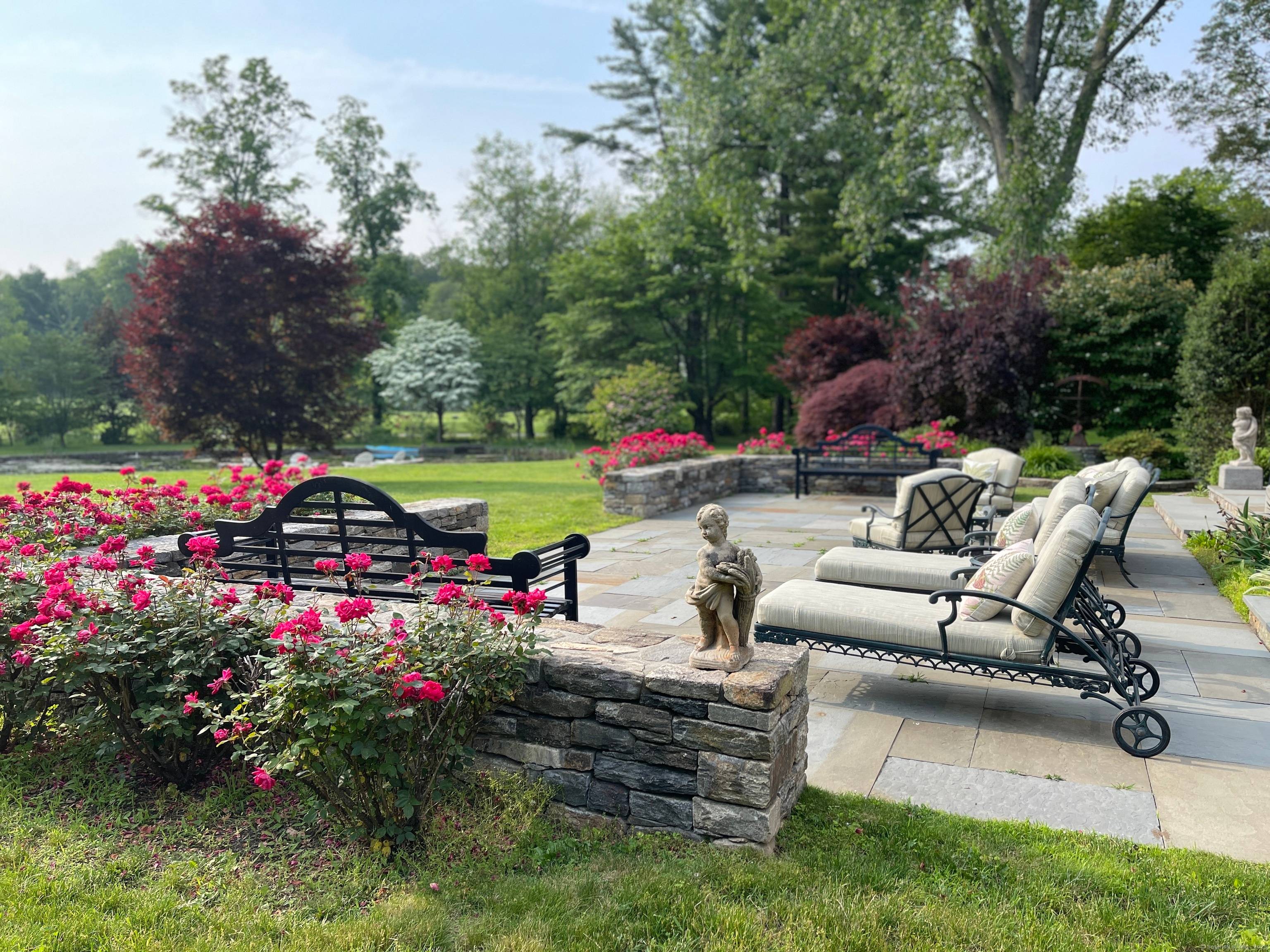 This magnificent country estate includes the historic Thorp House on 8.