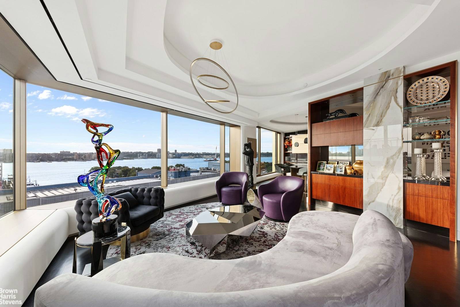 Experience New York living at its finest in the exquisitely chic Residence 7B, completely reimagined by renowned designer Pepe Calderin.