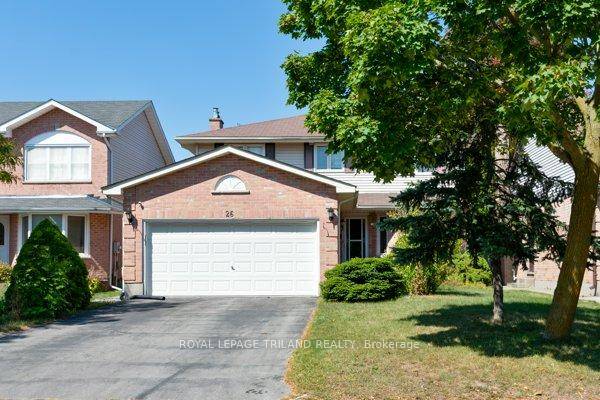 Discover this income generating two storey gem in the desirable Huron Heights community, a neighbourhood well regarded for its family friendly atmosphere, excellent schools, parks, shopping, dining, and all essential ...