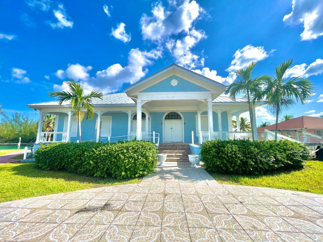 MATCHING CLOSE Single Family Home Grand-Bahama-Freeport