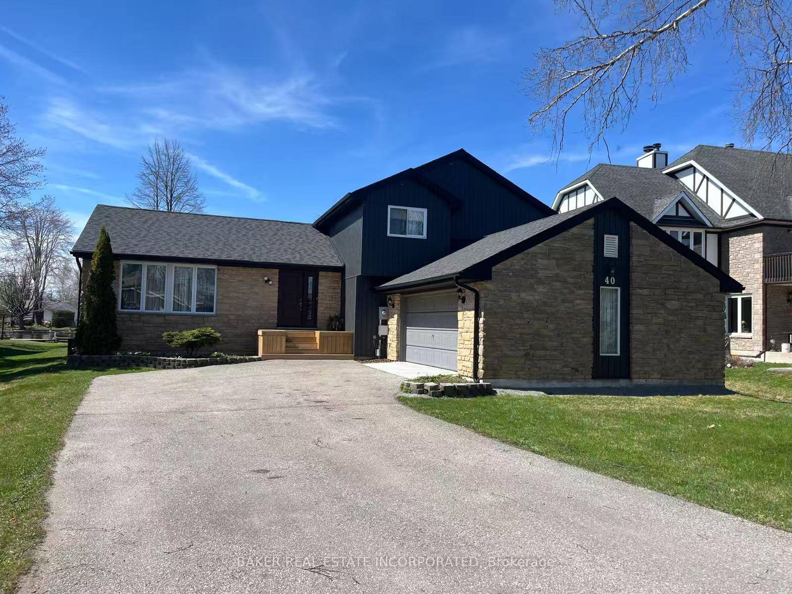 Welcome to 40 Turtle Path, a rare gem in the heart of Lagoon City Ontario's waterfront paradise !