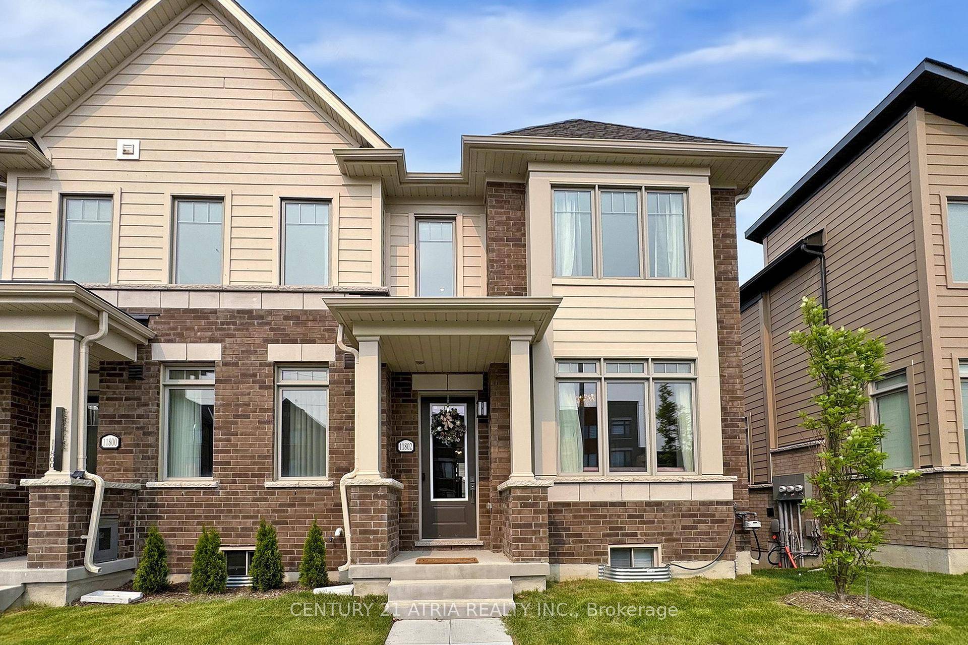 Spacious End Unit Townhome in Family Friendly Stouffville !