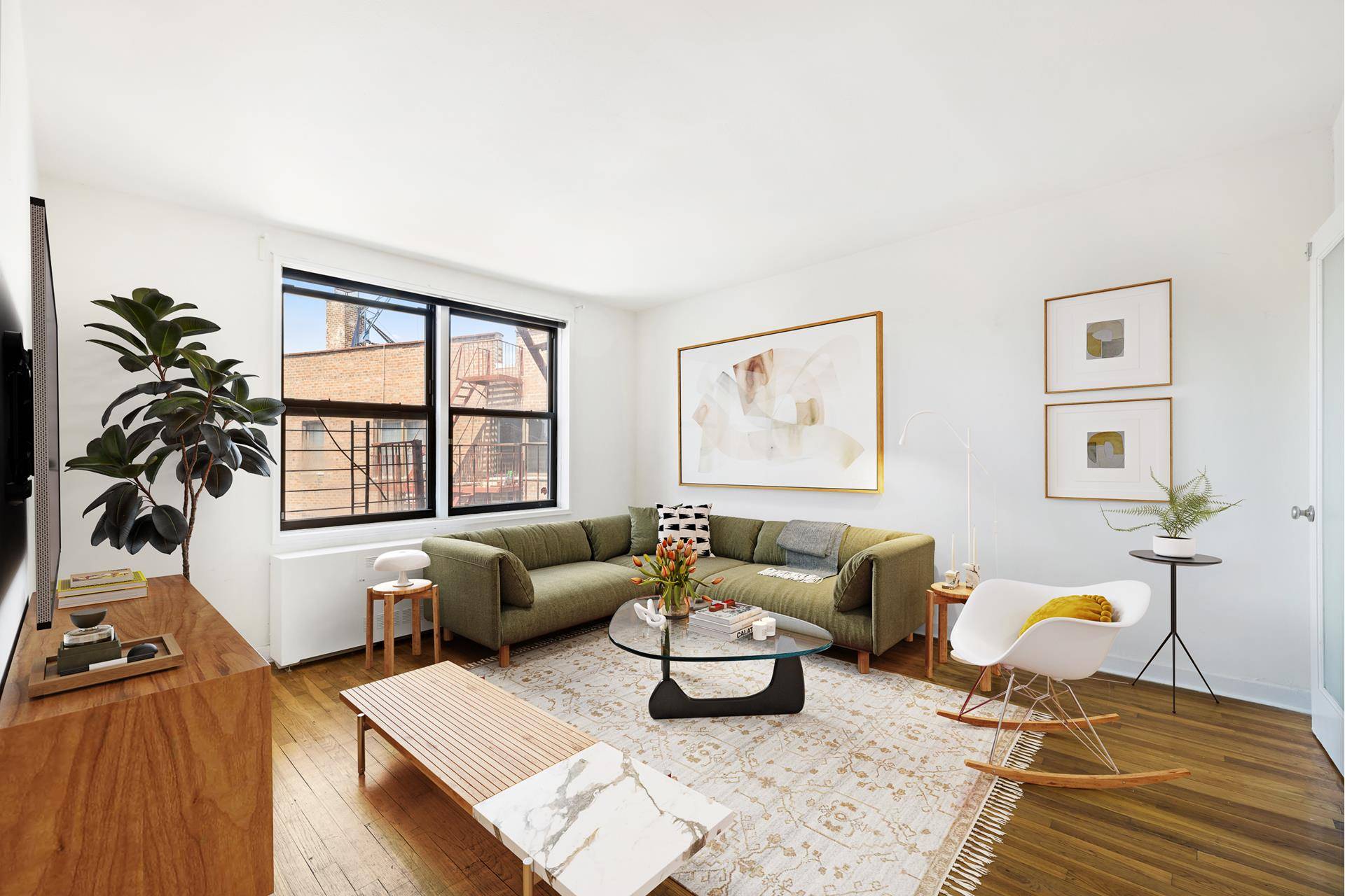 Bright and sunny, top floor one bedroom home with a bonus room !