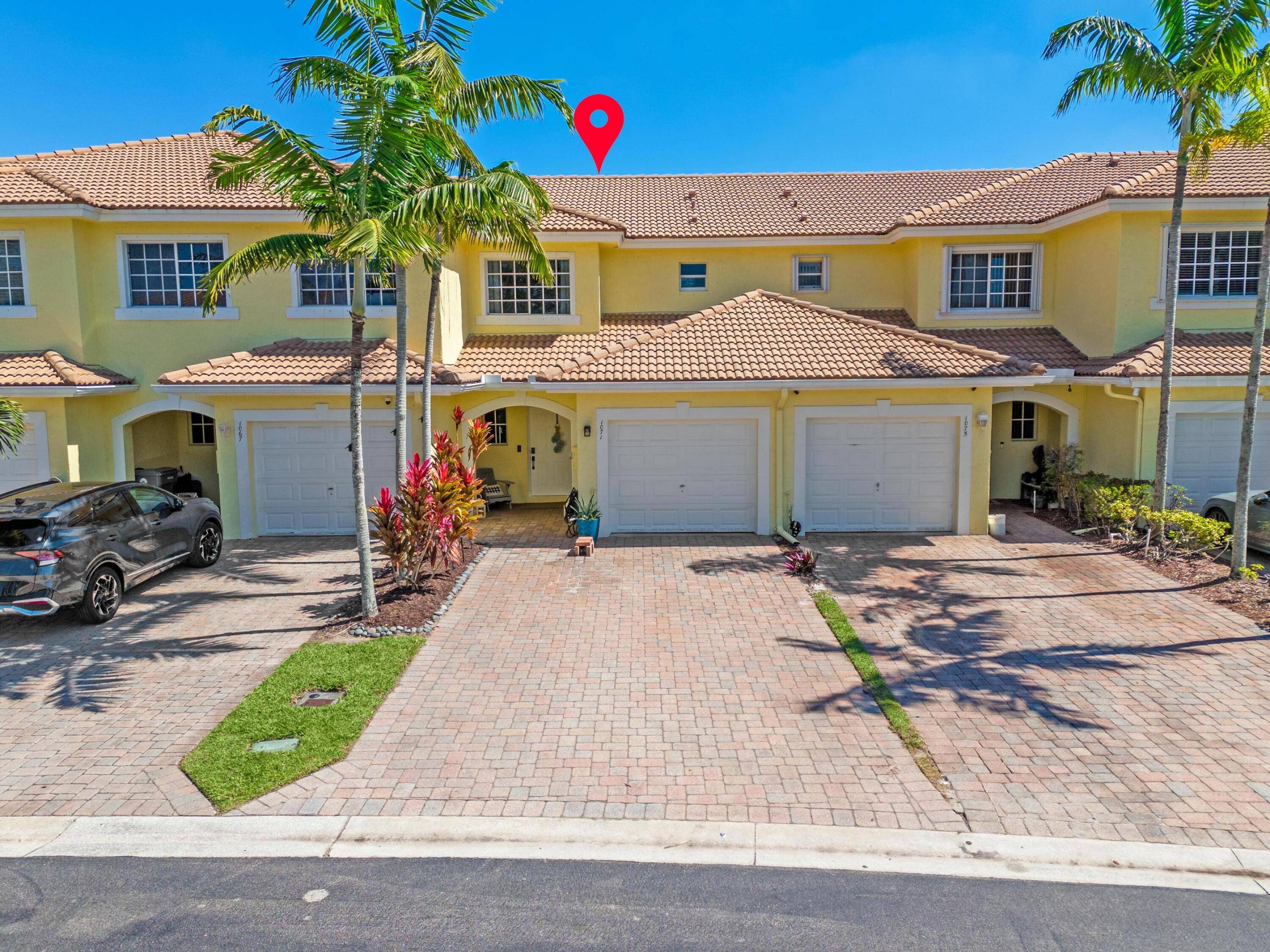 This immaculately maintained townhome is perfect for that cozy home feeling, featuring 2 bedrooms, 2.