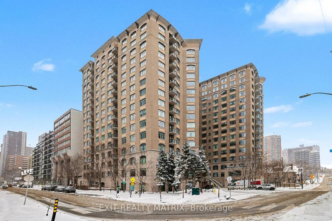 Premier Downtown Ottawa Living !