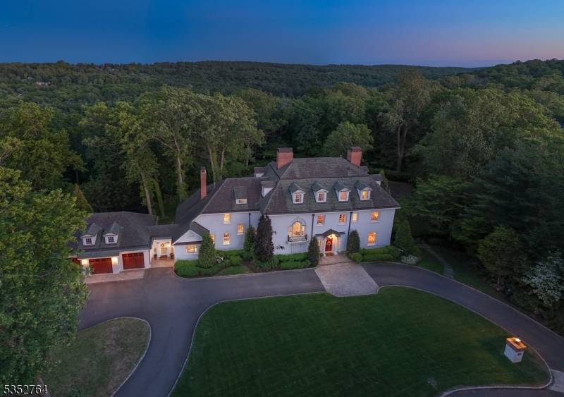 MASTERFULLY RESTORED HOME ON OVER AN ACRE, LESS THAN A MILE FROM DOWNTOWN SUMMIT !