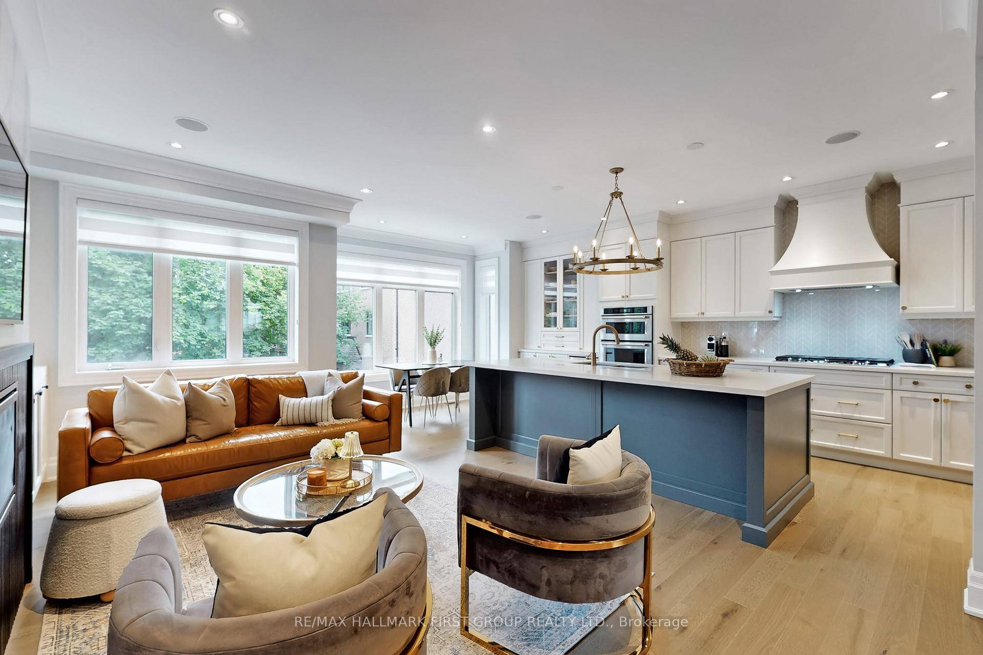Welcome to 27D Glen Agar Dr in one of Etobicoke's most sought after communities.