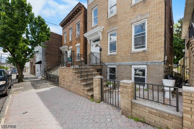 Welcome to an incredible opportunity in the heart of Guttenberg, NJ !
