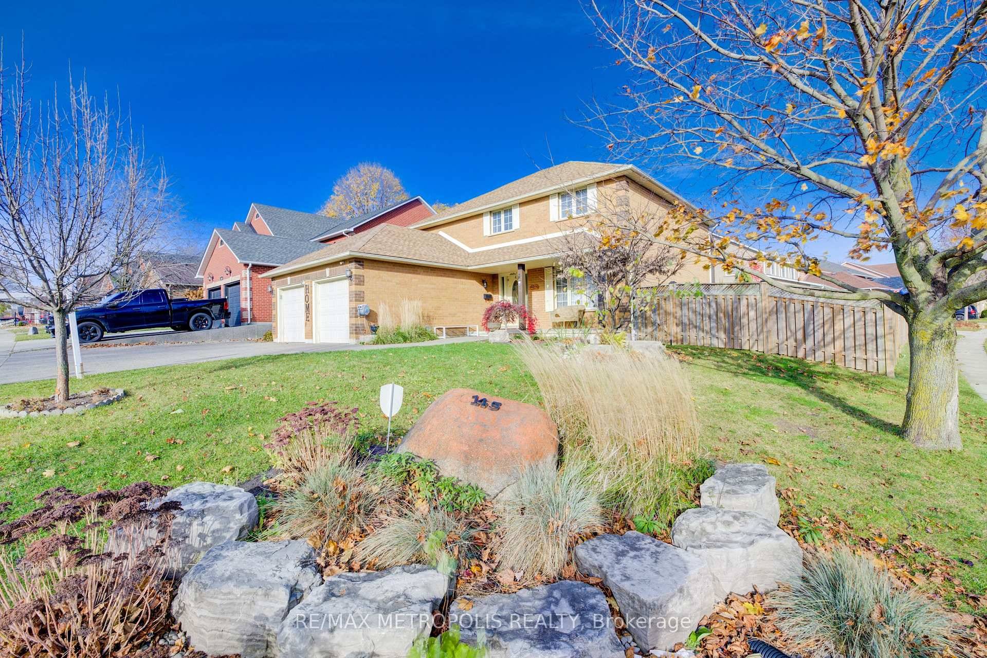 This stunning North Galt home is a showstopper, offering over 2640 sq.