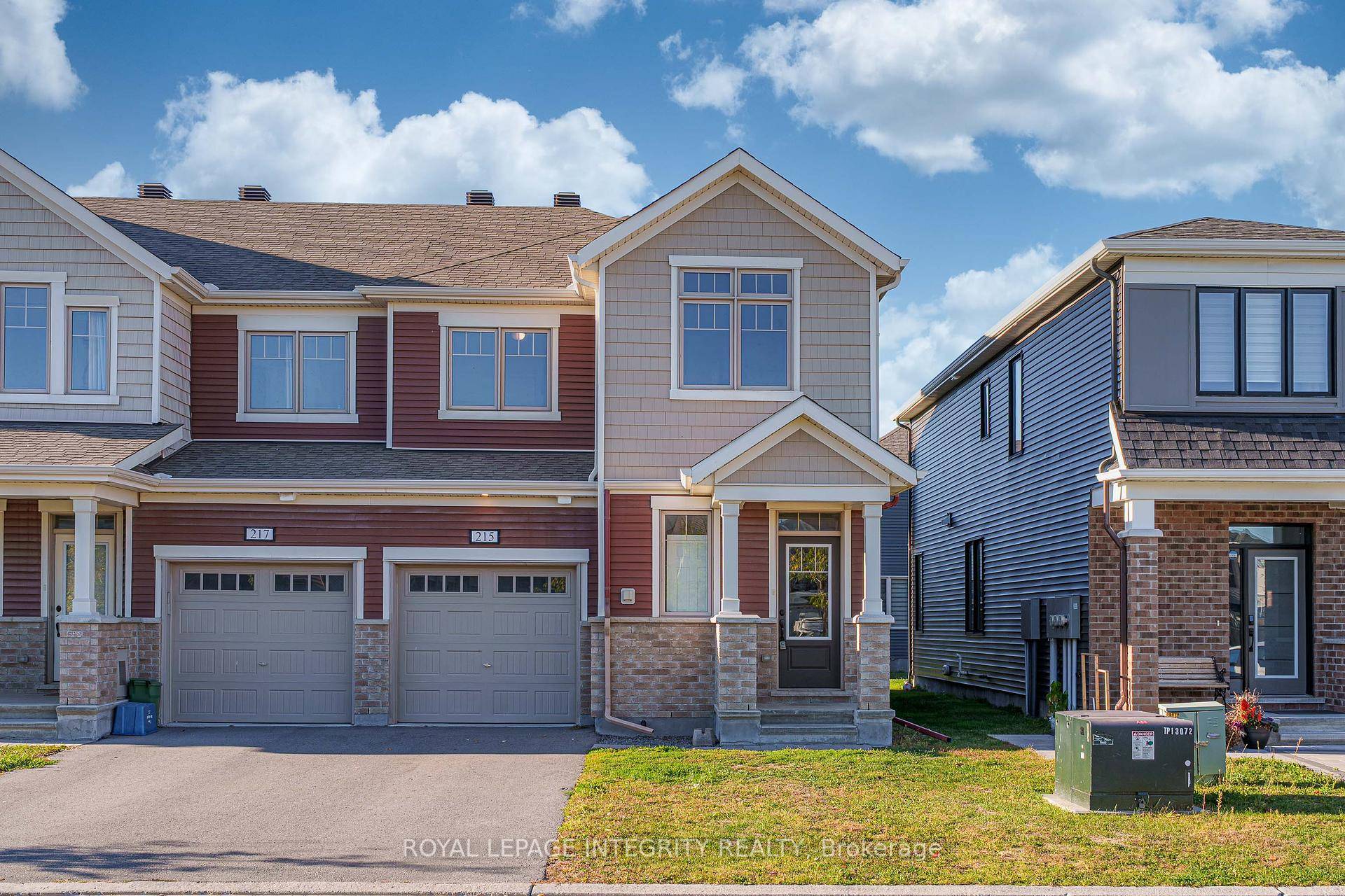 Welcome to the stunning Majestic End model by Mattamy Homes, ideally located in the heart of Half Moon Bay, one of Ottawa's most sought after family communities.