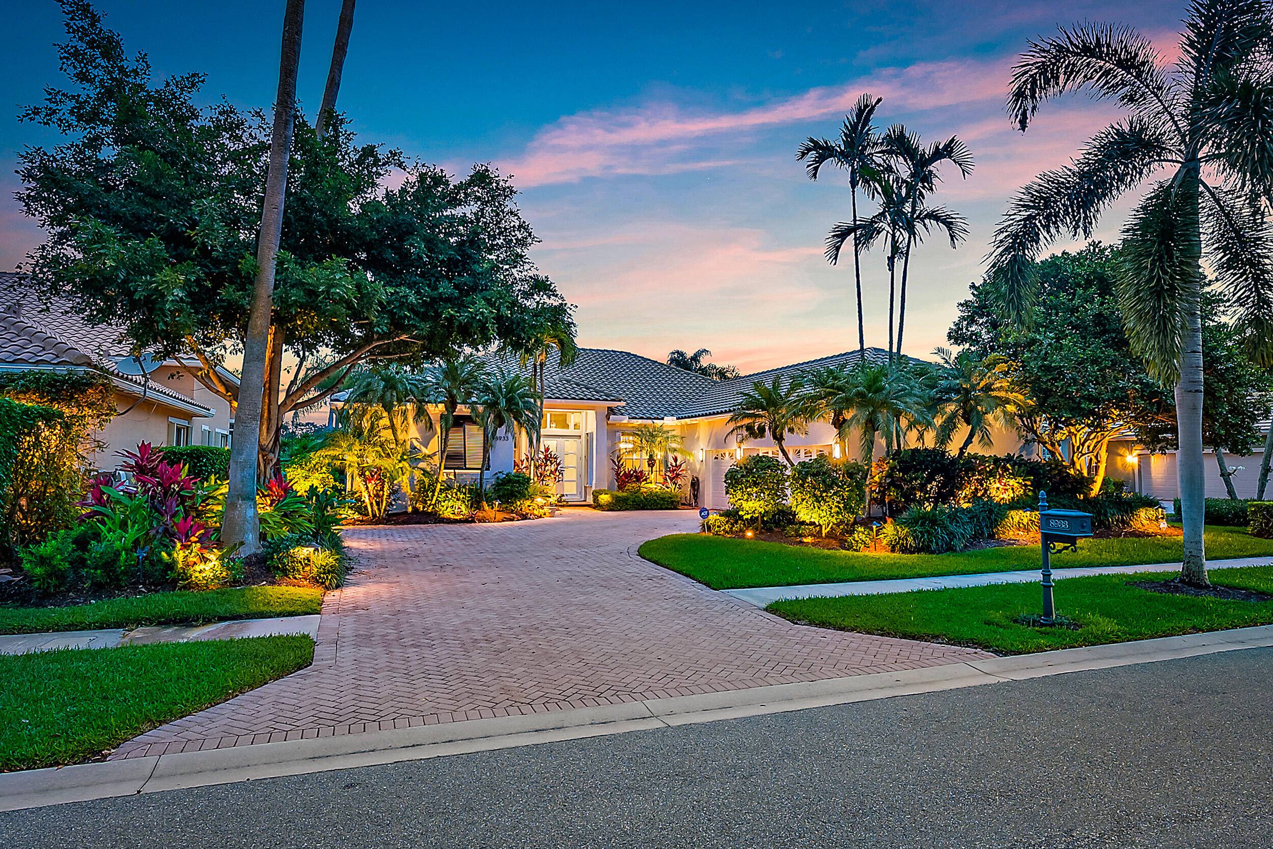 Live the fabulous Ibis lifestyle ON THE WATER with one of the longest water views in Ibis Lakes !