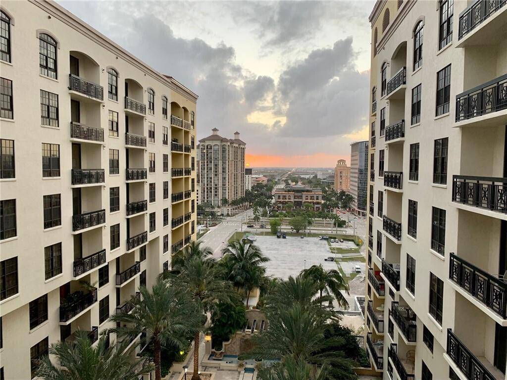 A turnkey, fully equipped luxury high rise condominium in the heart of vibrant downtown West Palm Beach.