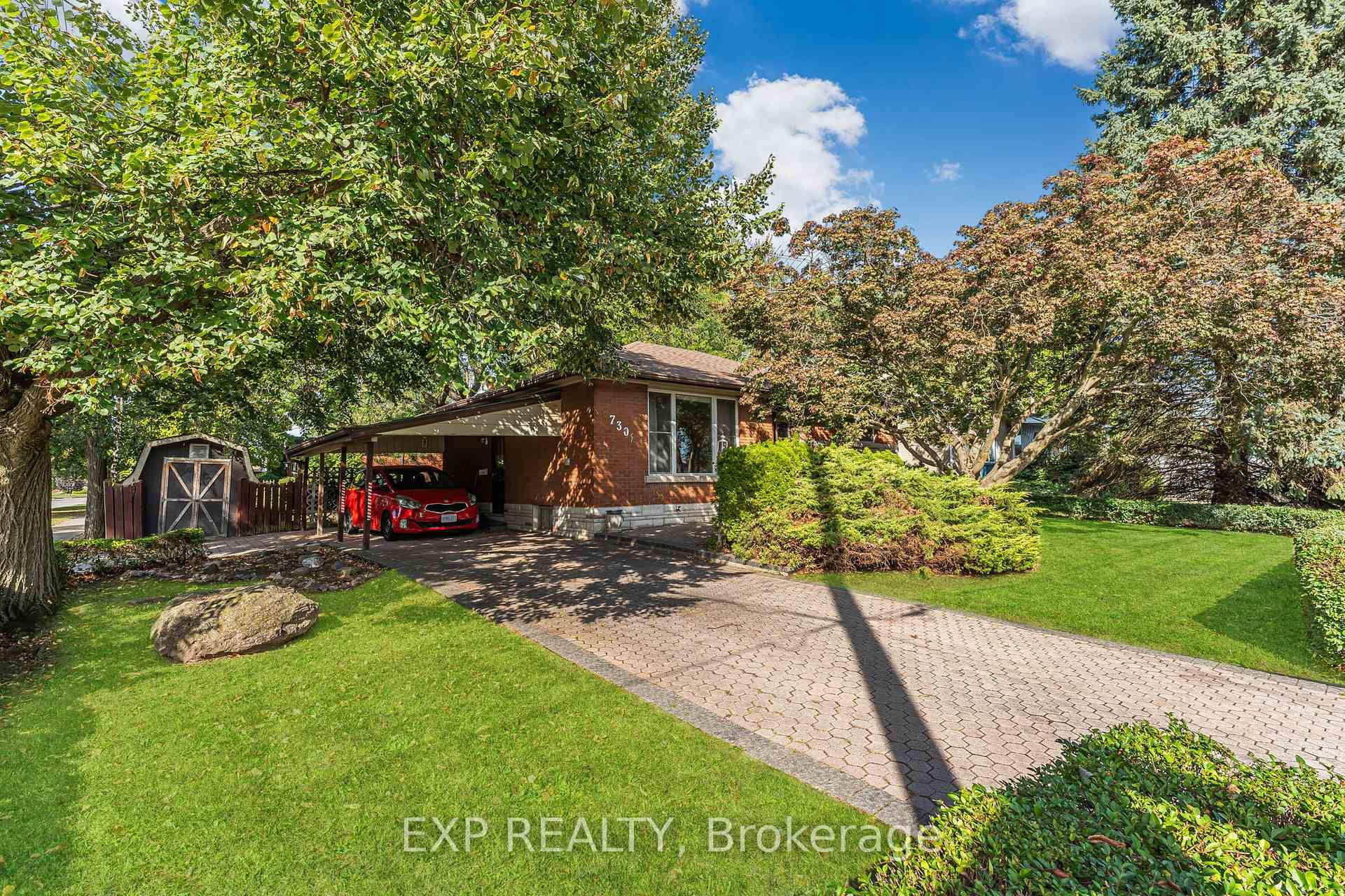 Charming Bungalow on a Prime Corner Lot !