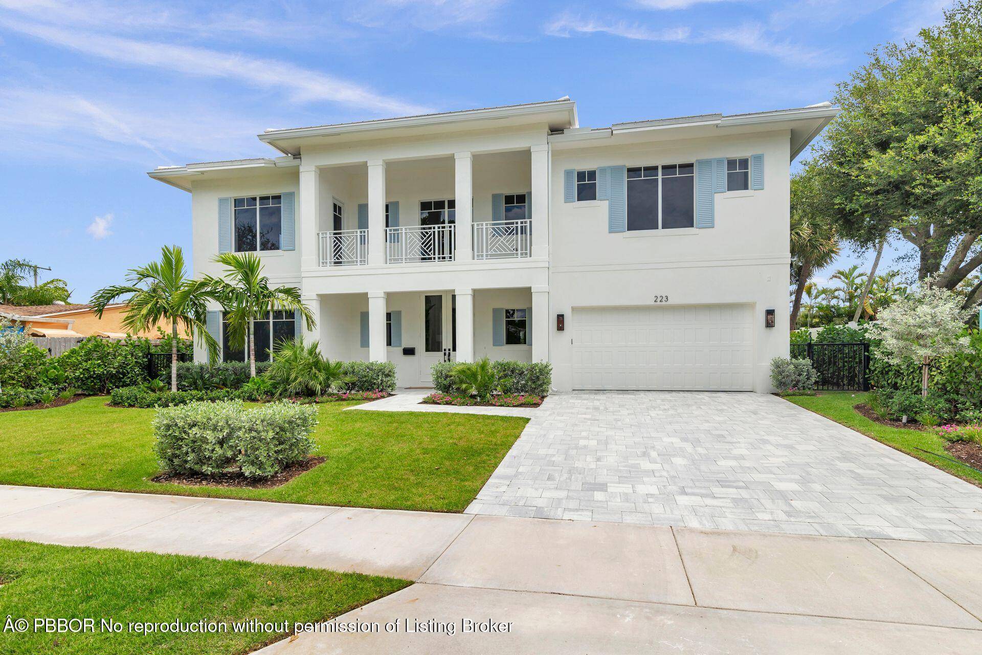 With over 6200 total square feet in the residence, this five bedroom, five and a half bathroom NEW CONSTRUCTION home offers beautiful living spaces and outdoor comfort on an Intracoastal ...