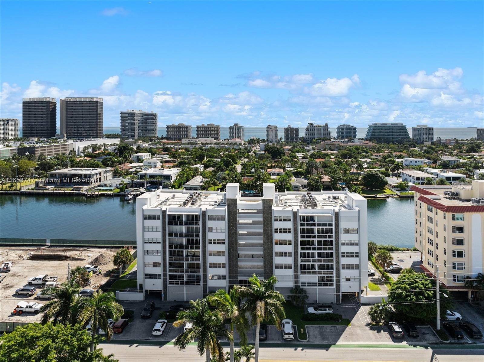Stunning 2 bedrooms, 2 baths boasts breathtaking views of the bay and the intracoastal located in the heart of Bay Harbor Island, unit offers spacious layout, with ceramic floor throughout ...