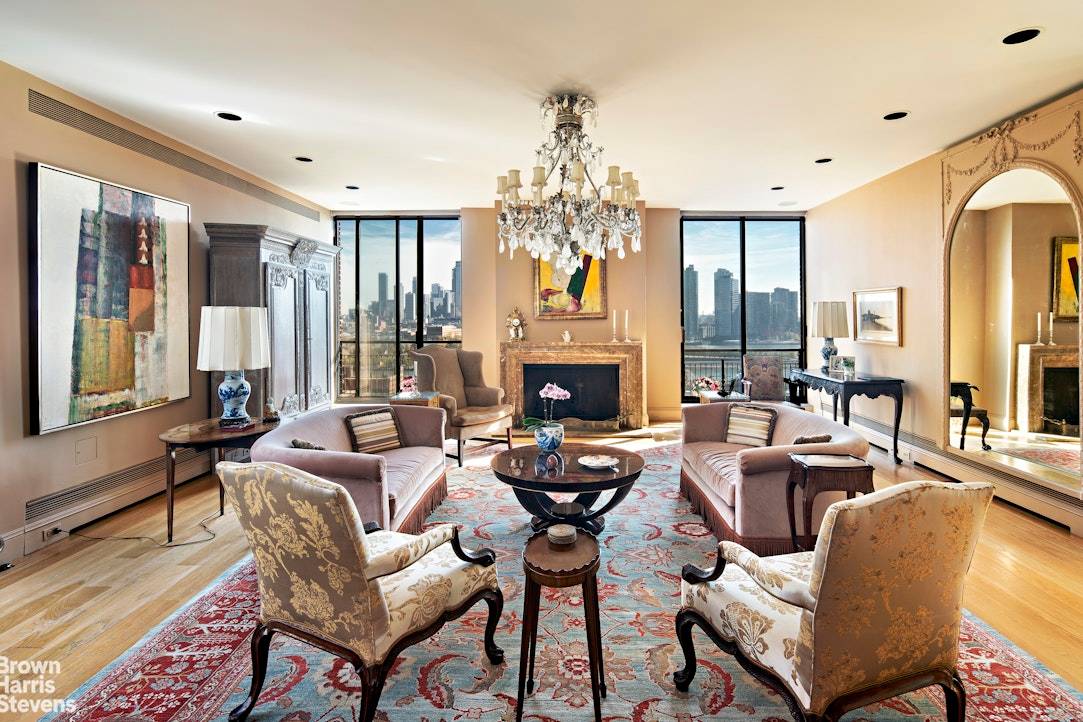 THE I. M PEI PENTHOUSE A WORLD RENOWN ARCHITECT In 1948, a young visionary developer already known to particularly love architecture was seeking a talented new architect for his upcoming ...