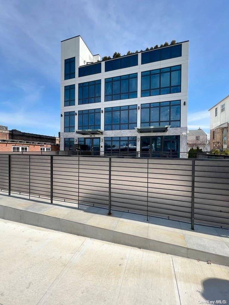 Prime Luxury Office Space on 188th Street amp ; Union Turnpike, 3, 300 SQ FT Available Position your business in one of the most high visibility corridors of Jamaica Estates ...